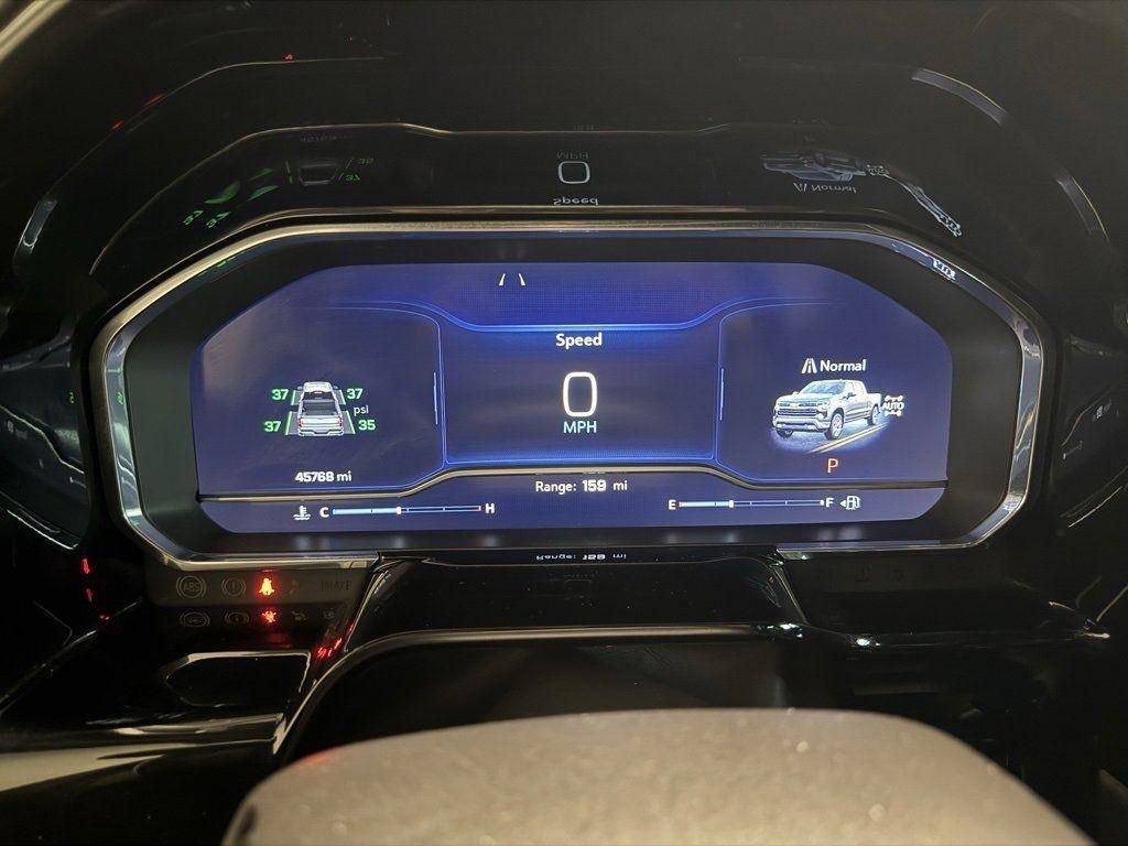 Used 2022 Chevrolet Silverado 1500 LTZ w/ Z71 Off-Road Package image 11