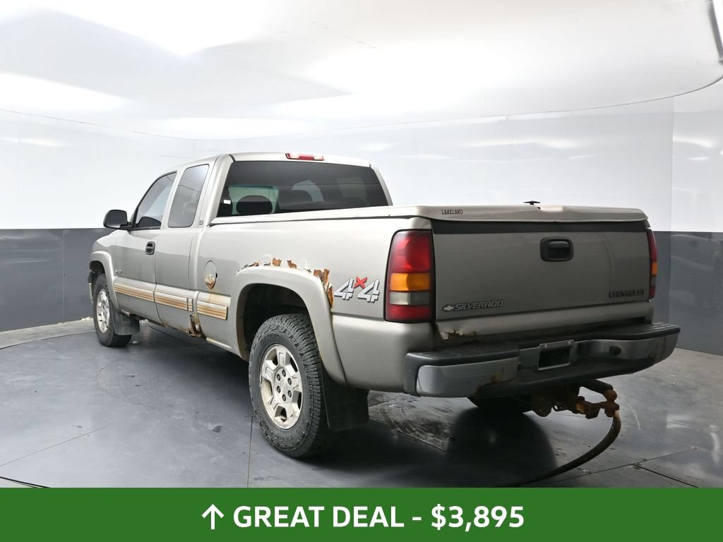 Used 2001 Chevrolet Silverado 1500 LS w/ Firm Ride Suspension Pkg AWD/4WD image 10