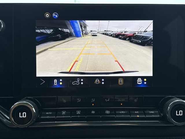 Used 2024 Chevrolet Colorado LT w/ LT Convenience Package III RWD image 9