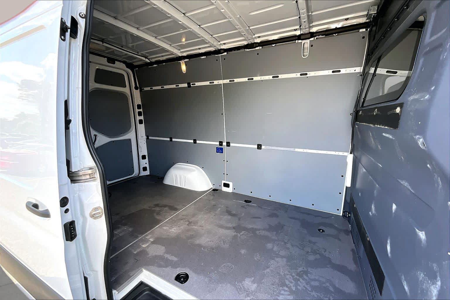 Used 2020 Mercedes-Benz Sprinter 2500 image 20