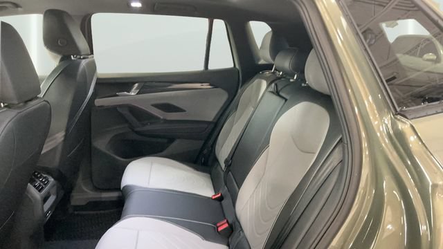 New 2026 Volkswagen Tiguan SE R-Line AWD/4WD image 13