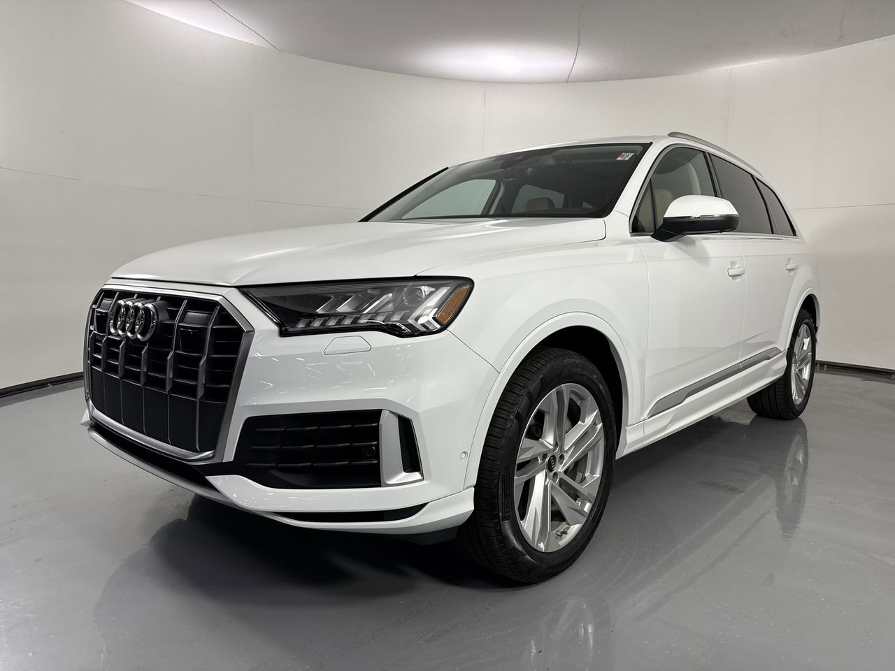 Used 2023 Audi Q7 3.0T Premium Plus w/ Premium Plus Package image 24