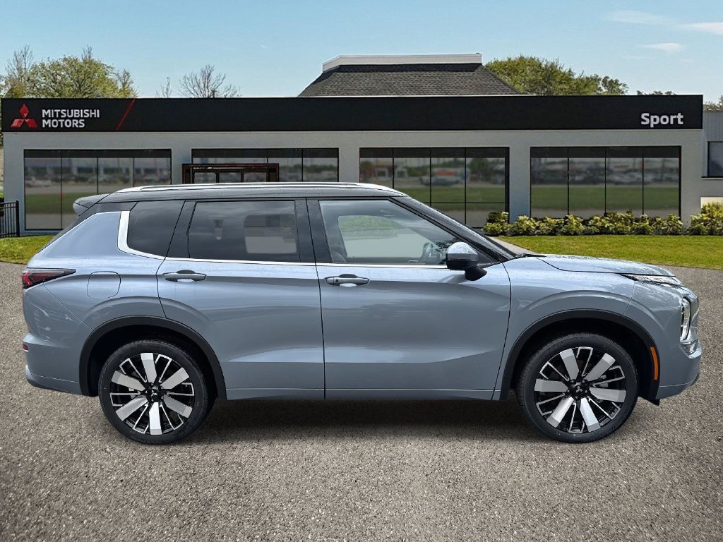 New 2025 Mitsubishi Outlander SEL FWD image 3