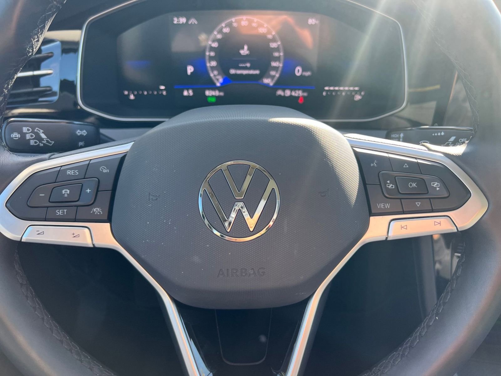 Used 2025 Volkswagen Jetta SE image 27