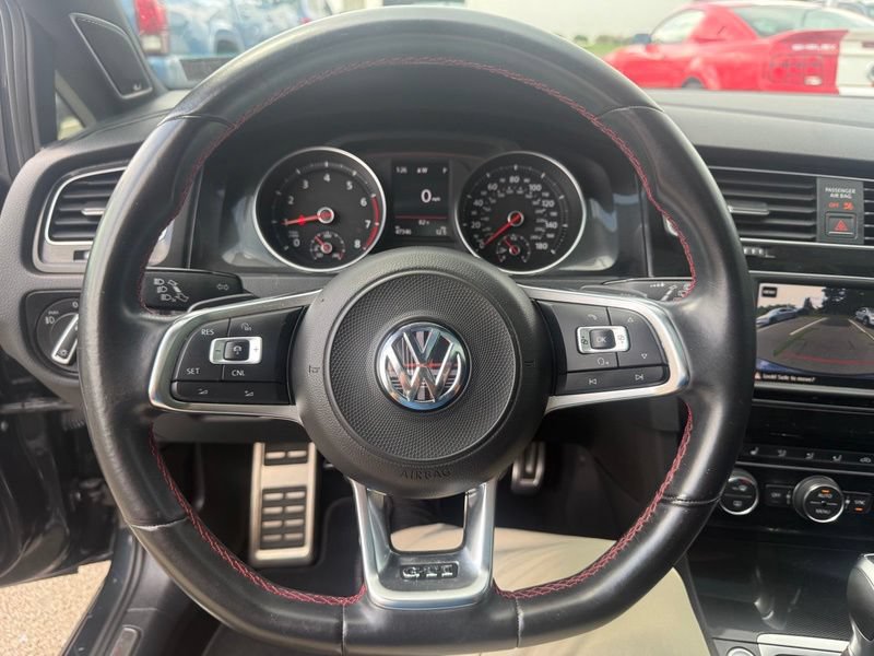 Used 2017 Volkswagen GTI Autobahn FWD image 15