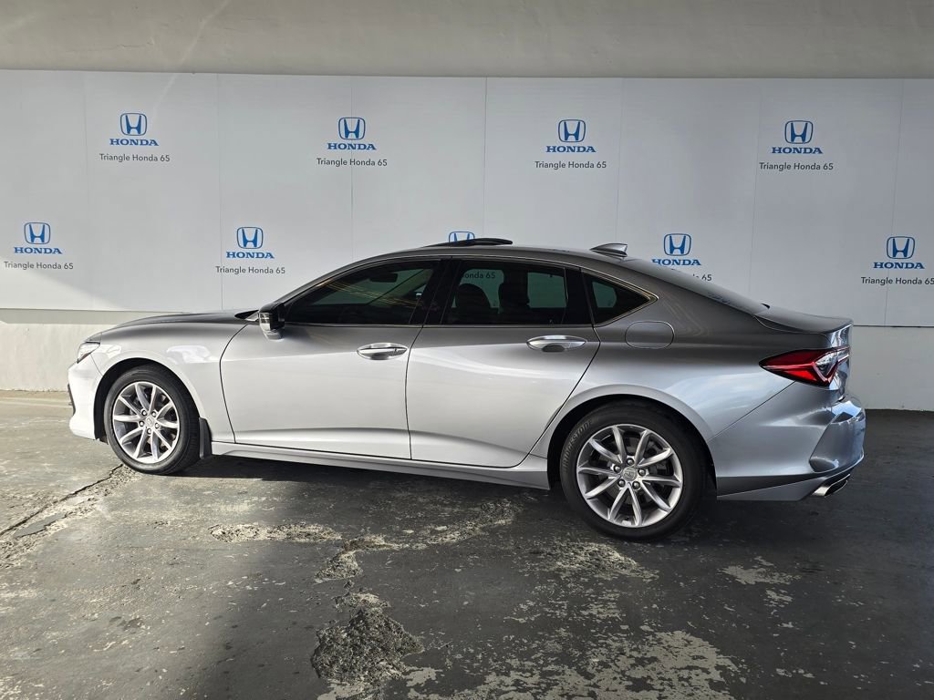 Used 2022 Acura TLX image 10