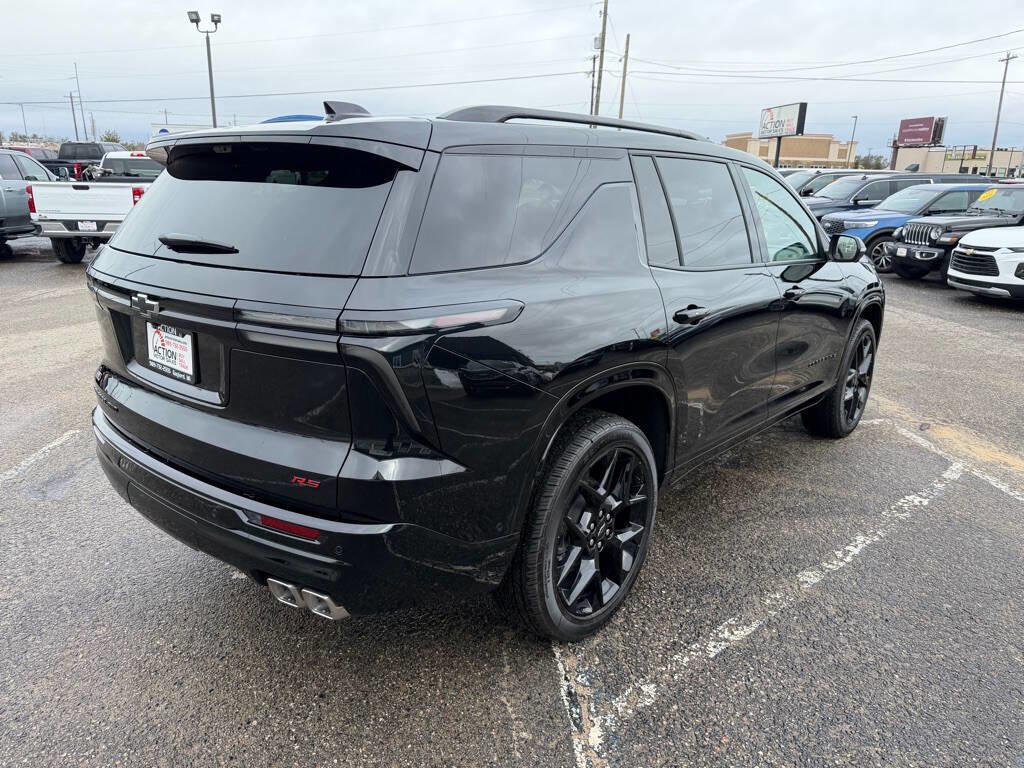 Used 2026 Chevrolet Traverse RS image 5