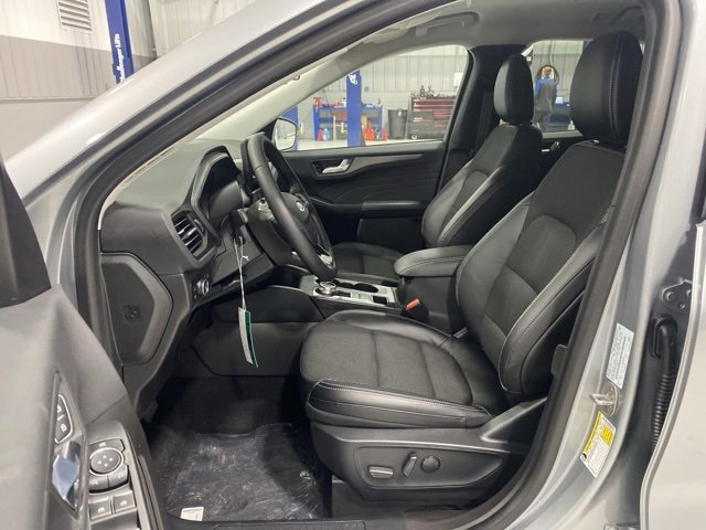 New 2024 Ford Escape SE image 8