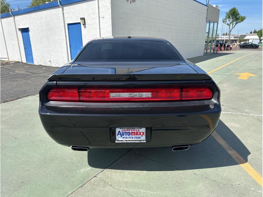 Used 2011 Dodge Challenger R/T RWD image 7