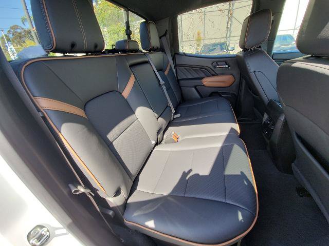 Used 2024 GMC Canyon AT4 w/ AT4 Premium Package AWD/4WD image 26