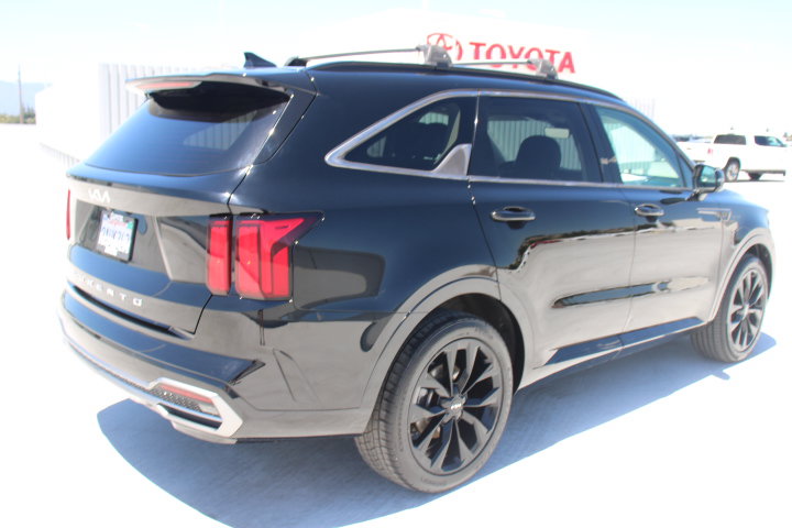 Used 2022 Kia Sorento SX FWD image 3