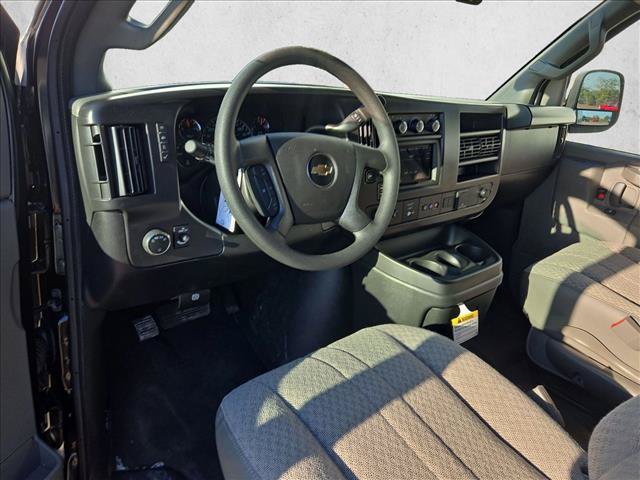 New 2027 Chevrolet Express 2500 LT w/ LT Preferred Equipment Group RWD image 3