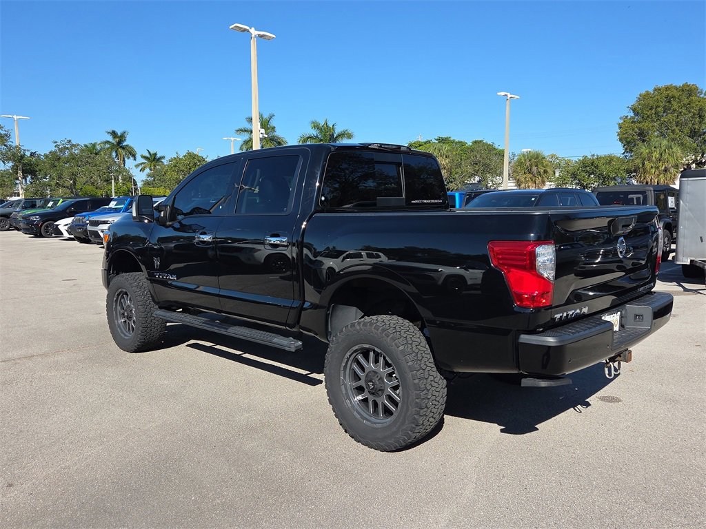 Used 2021 Nissan Titan SV w/ SV Convenience Package image 8
