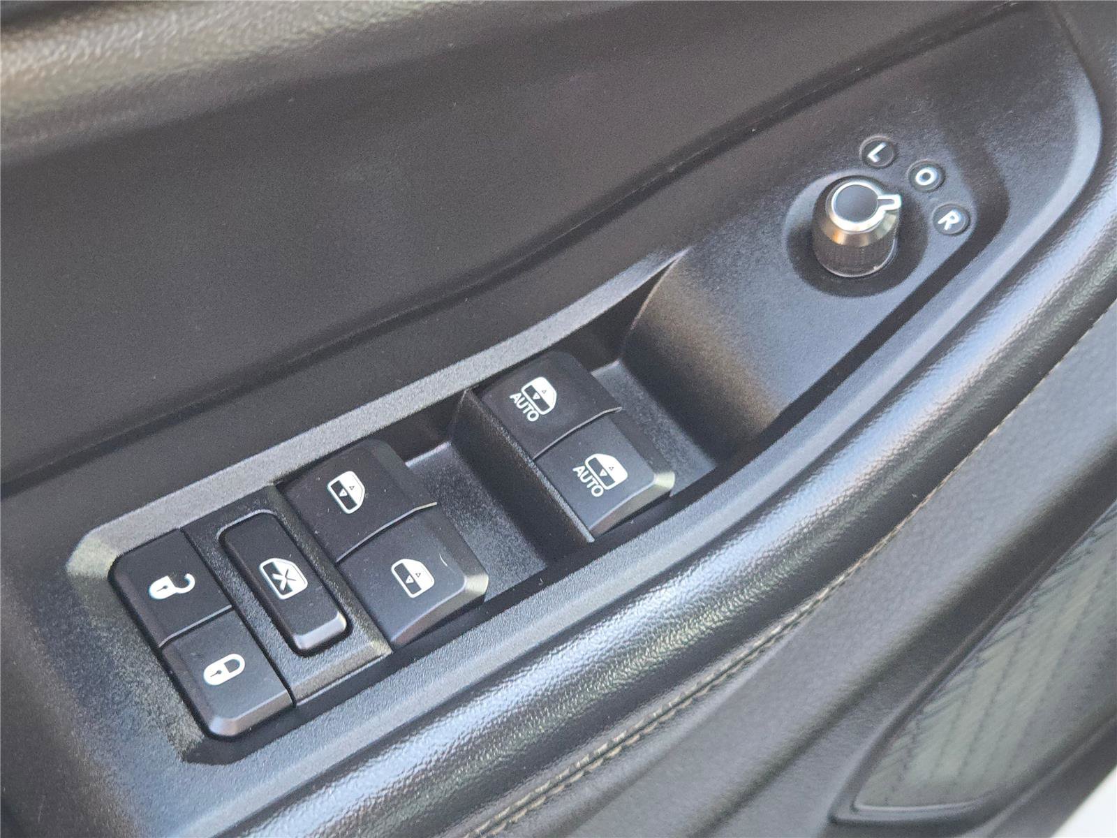 Certified 2023 Jeep Grand Cherokee L Laredo image 26