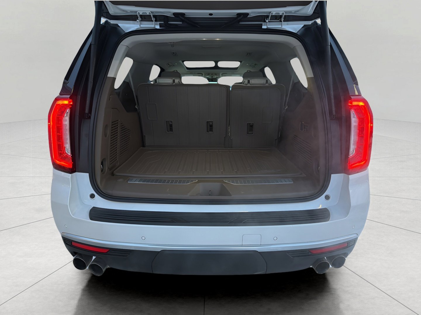 Certified 2024 GMC Yukon XL Denali w/ Advanced Technology Package image 29