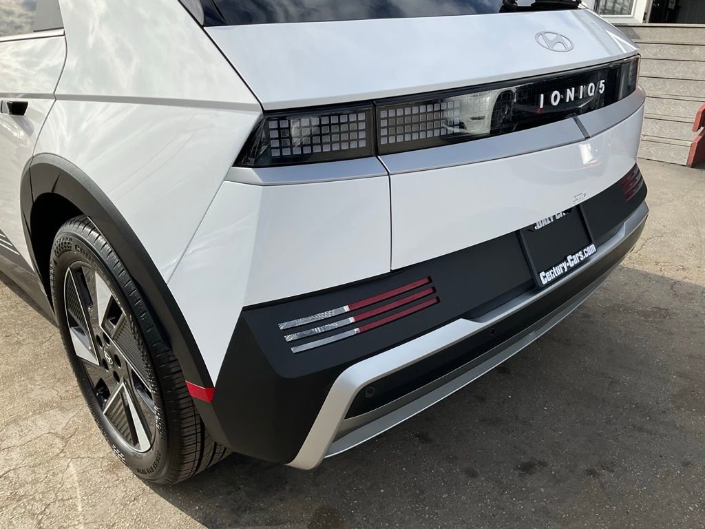 Used 2025 Hyundai Ioniq 5 SEL image 81
