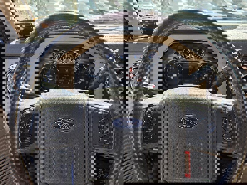 Used 2014 Ford F350 Lariat w/ Lariat Ultimate Package image 27