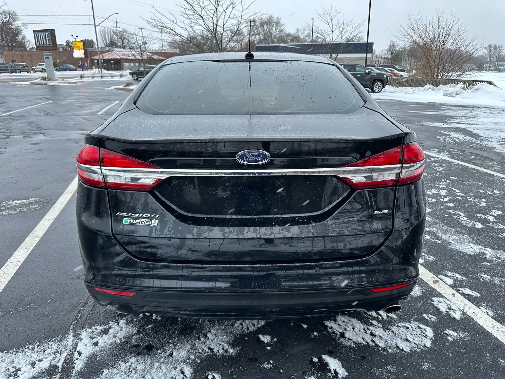 Used 2017 Ford Fusion Energi SE image 6