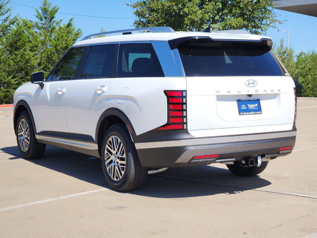 New 2027 Hyundai Palisade SEL w/ Tow & Go Package FWD image 3