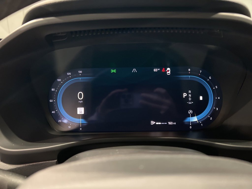 Used 2025 Volvo XC40 B5 Core image 19