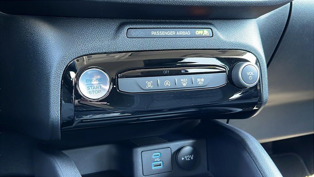 Used 2023 Ford Escape Active w/ Tech Pack #1 AWD/4WD image 22