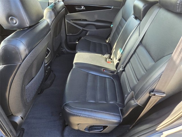 Used 2020 Kia Sorento SX image 11