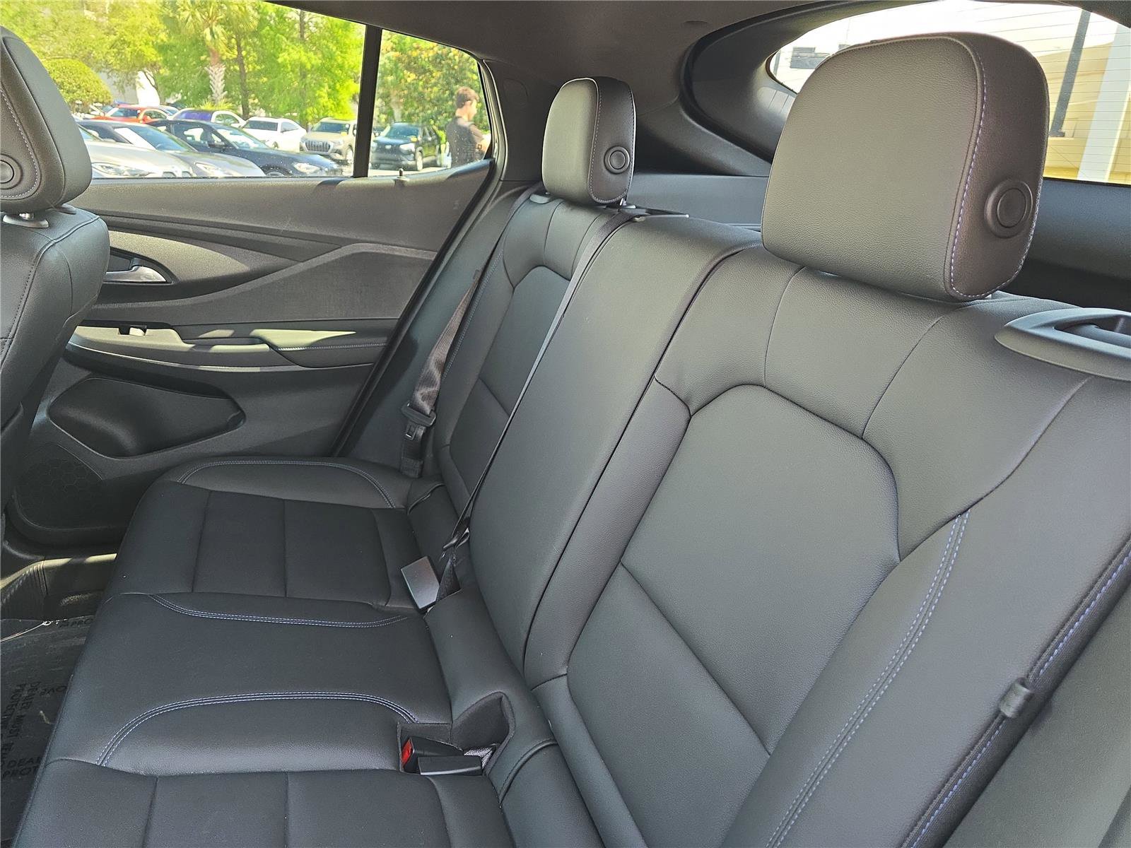 Used 2024 Buick Envista Sport Touring w/ Convenience II Package FWD image 13