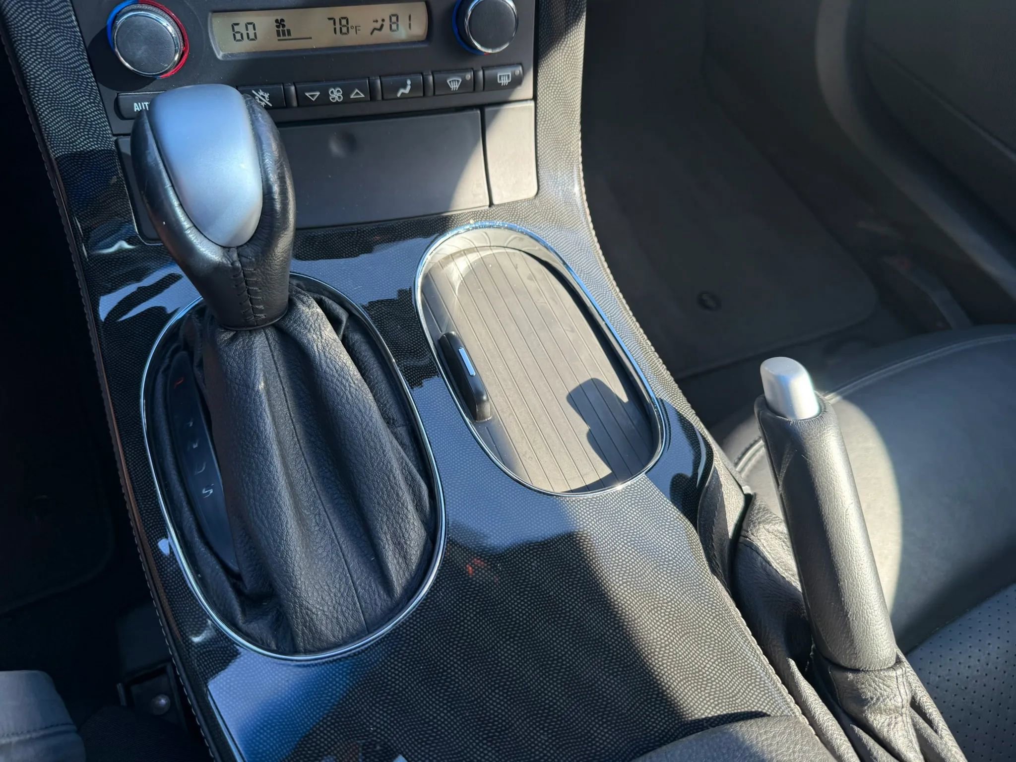 Used 2010 Chevrolet Corvette Grand Sport w/ Preferred Equipment Group RWD image 25
