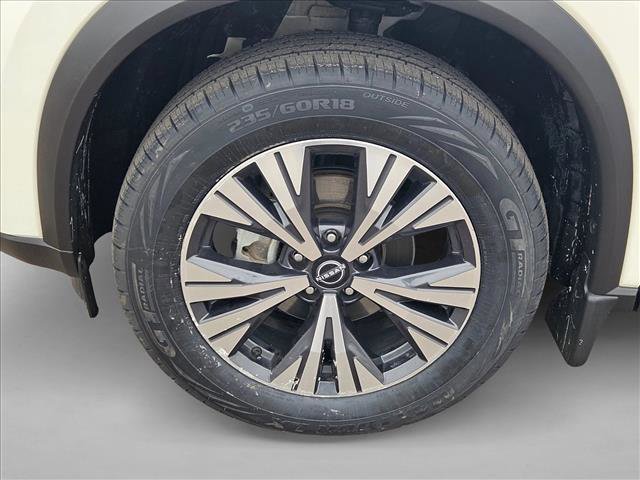 Used 2023 Nissan Rogue SV w/ SV Premium B Package image 23