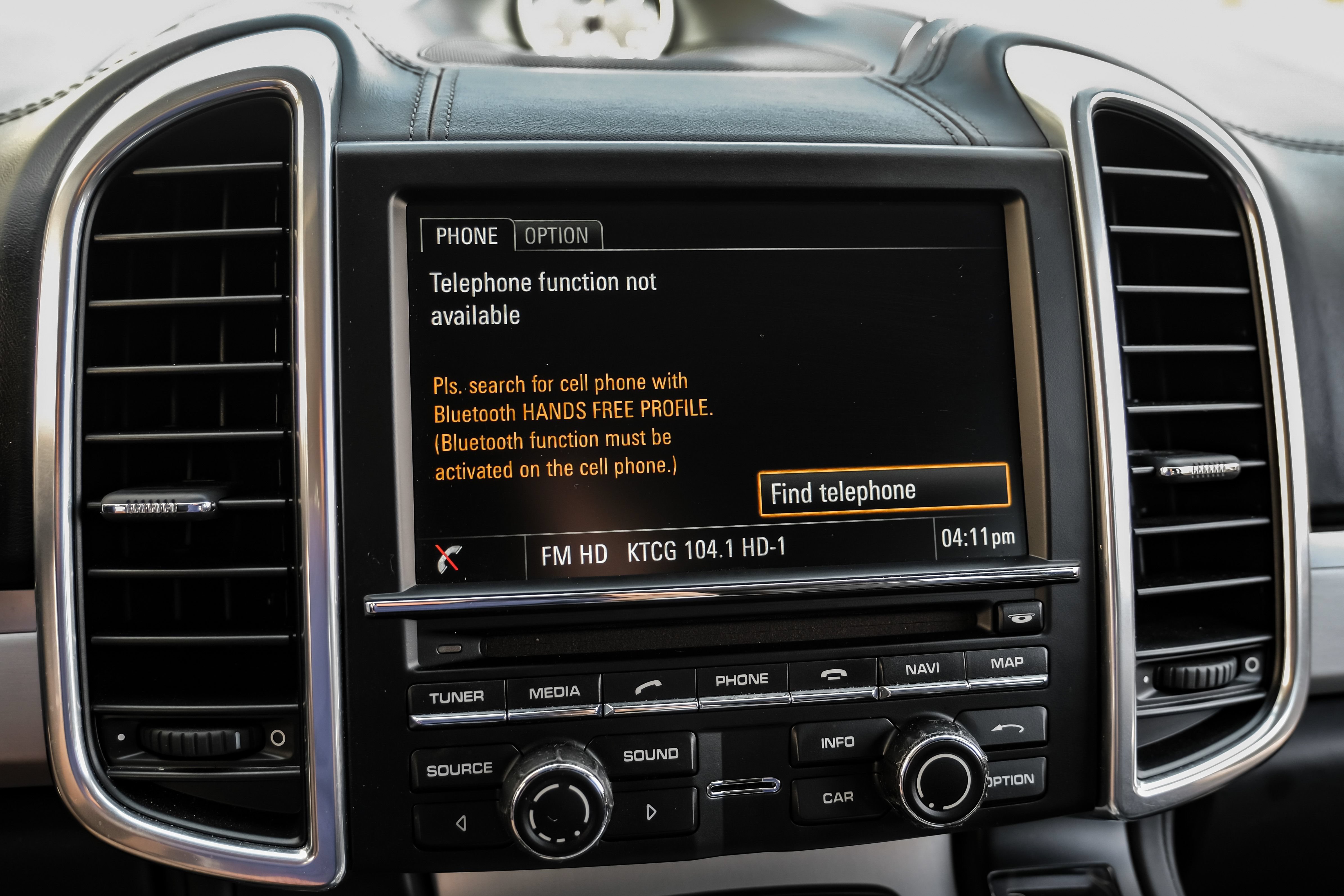 Used 2013 Porsche Cayenne Turbo AWD/4WD image 28