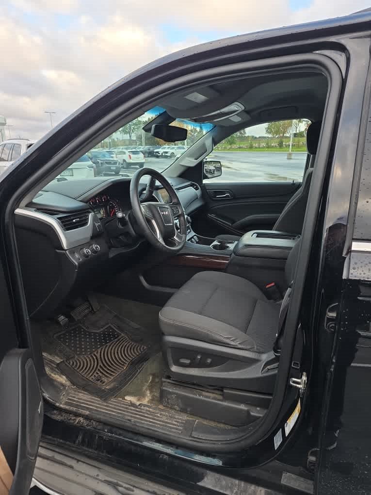 Used 2015 GMC Yukon SLE AWD/4WD image 5
