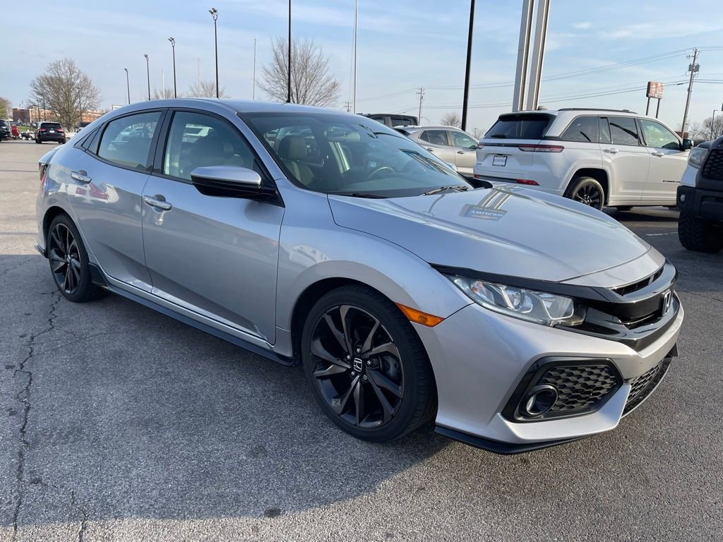 Used 2018 Honda Civic Sport image 2