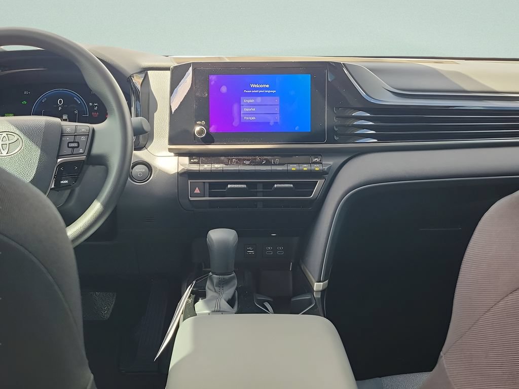 New 2025 Toyota Camry LE FWD image 28