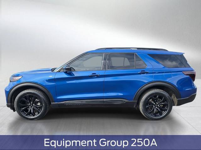 Certified 2023 Ford Explorer ST-Line AWD/4WD image 4
