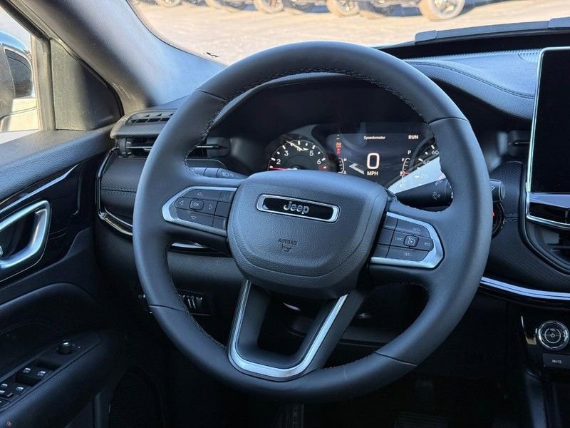 New 2026 Jeep Compass Latitude image 7
