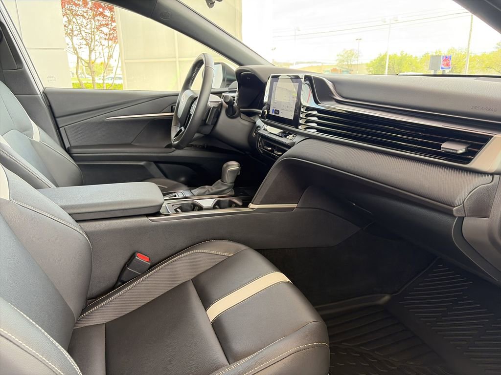Certified 2025 Toyota Camry SE FWD image 23