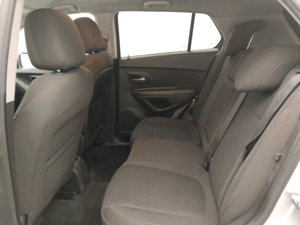Used 2020 Chevrolet Trax LS w/ Tint and Cruise Package FWD image 18