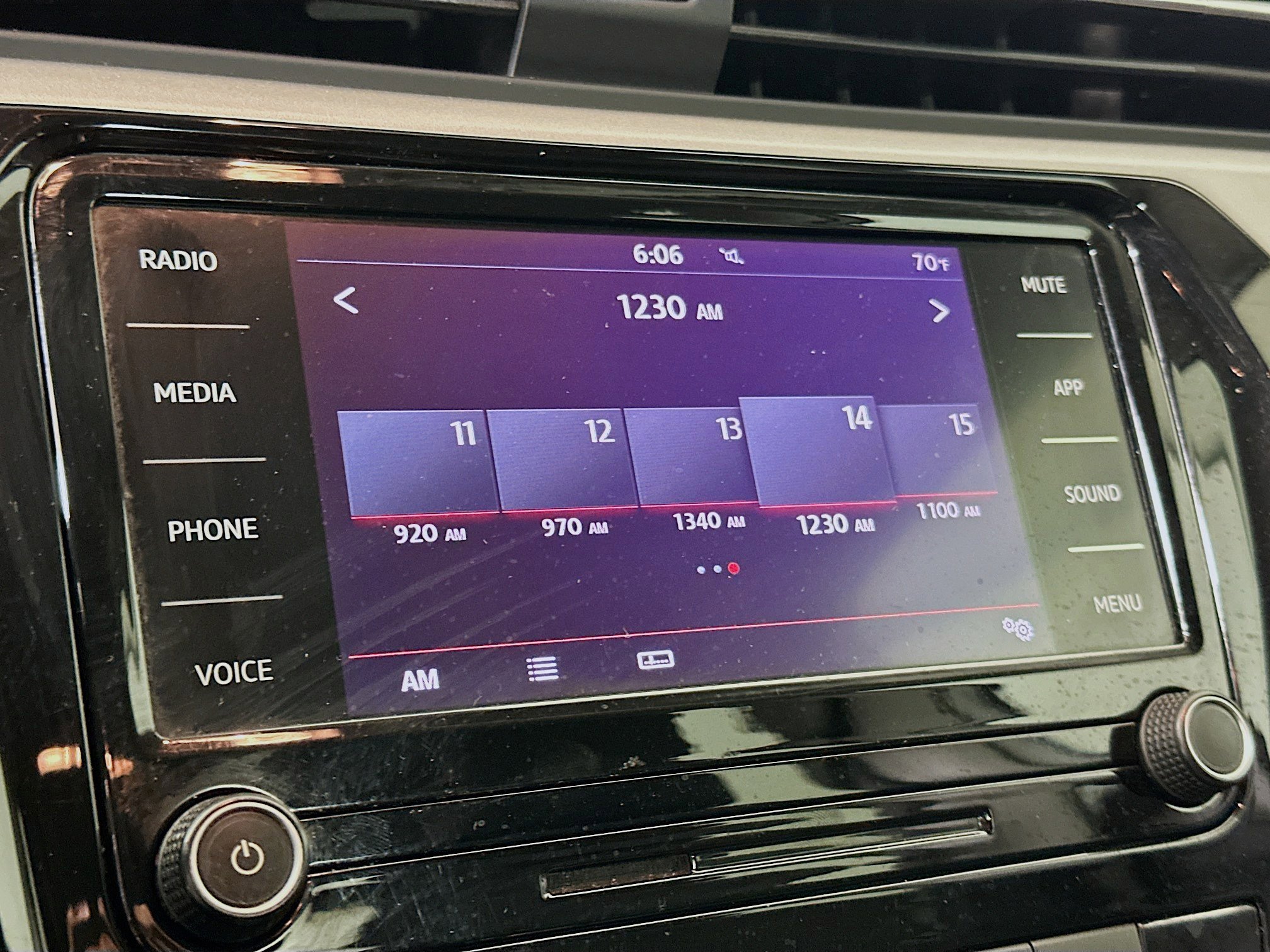 Used 2020 Volkswagen Passat 2.0T S image 21