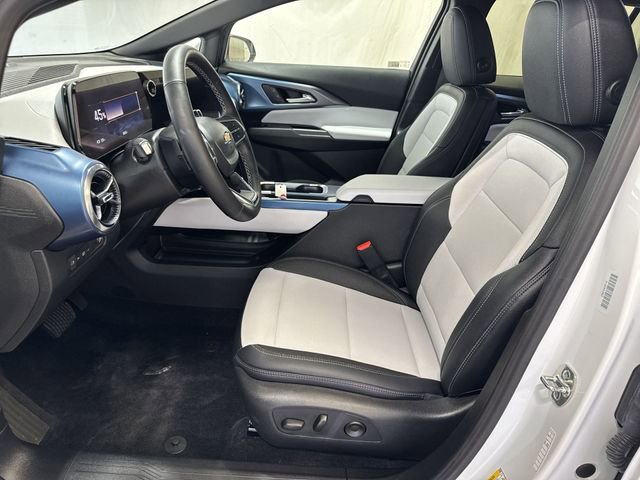 Used 2025 Chevrolet Equinox EV LT FWD image 10