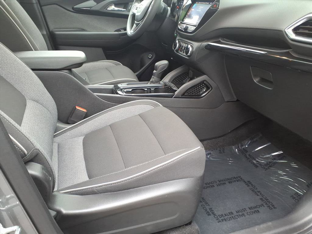 Used 2021 Chevrolet TrailBlazer LT w/ Sun and Liftgate Package image 9