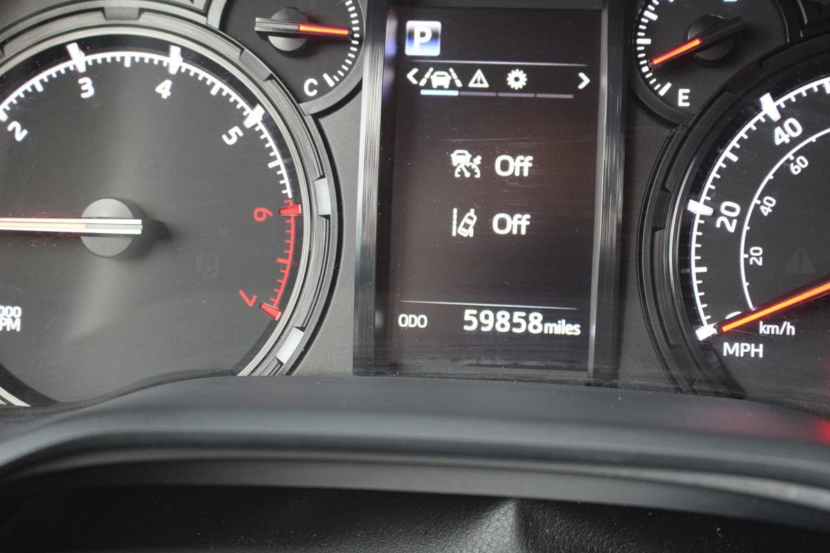 Used 2022 Toyota 4Runner SR5 Premium w/ Moonroof Package AWD/4WD image 24