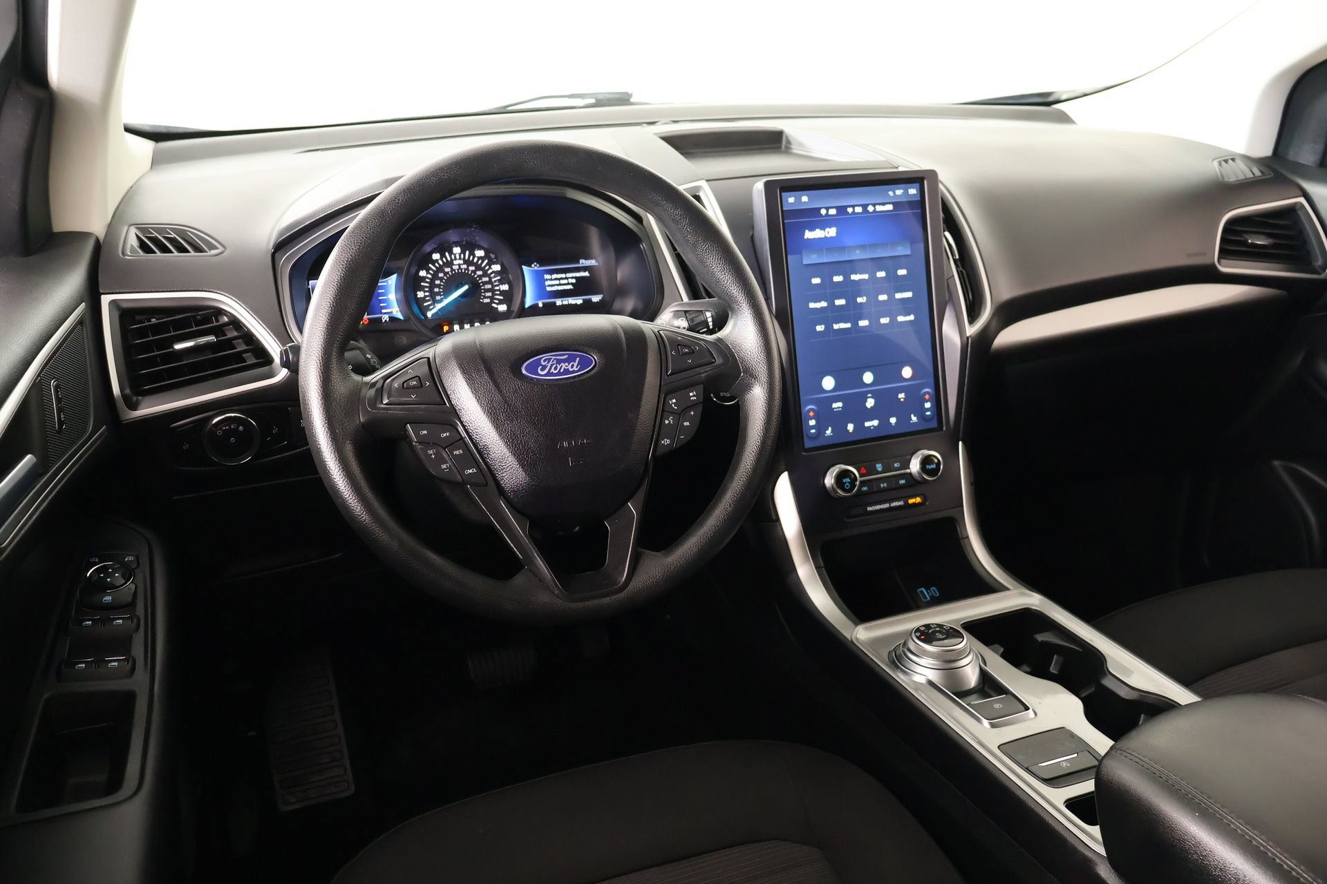 Used 2023 Ford Edge SEL AWD/4WD image 2