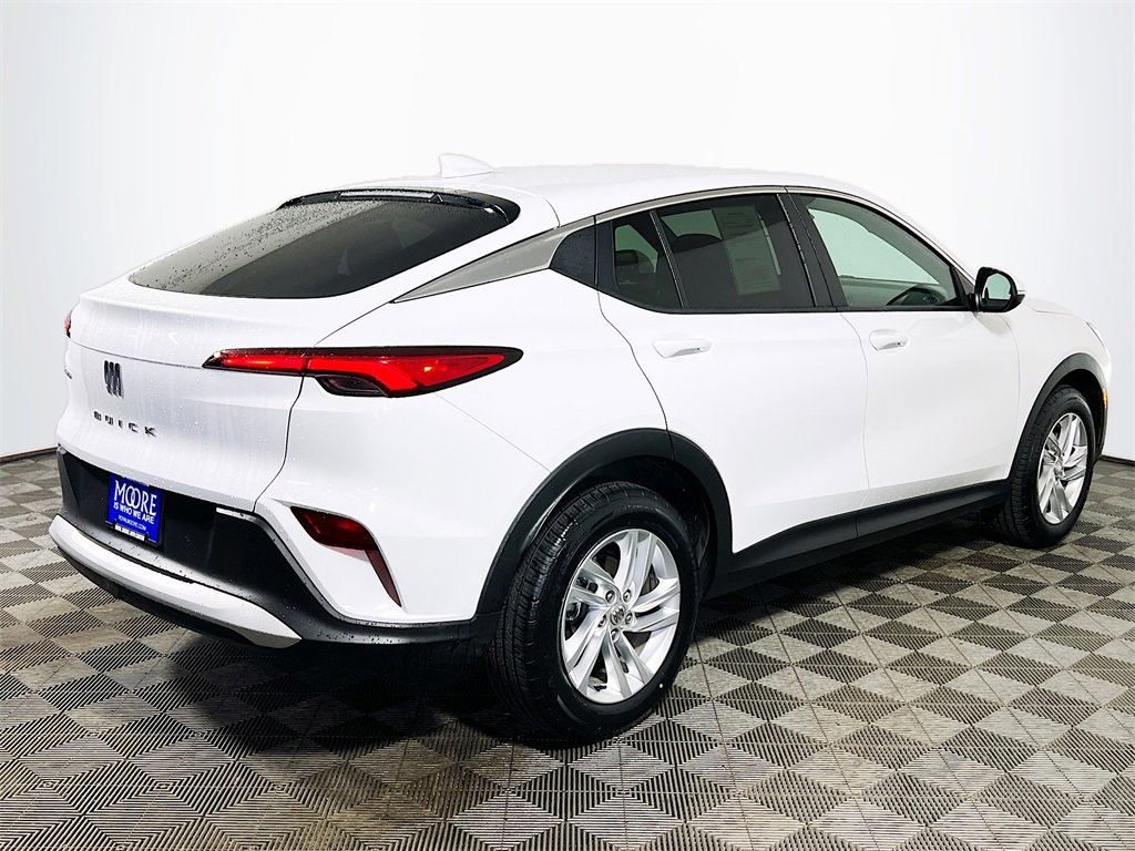 Used 2024 Buick Envista Preferred w/ Convenience II Package image 8