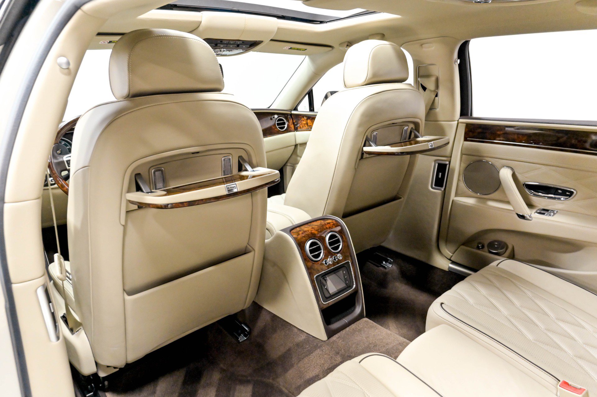 Used 2015 Bentley Flying Spur W12 AWD/4WD image 48