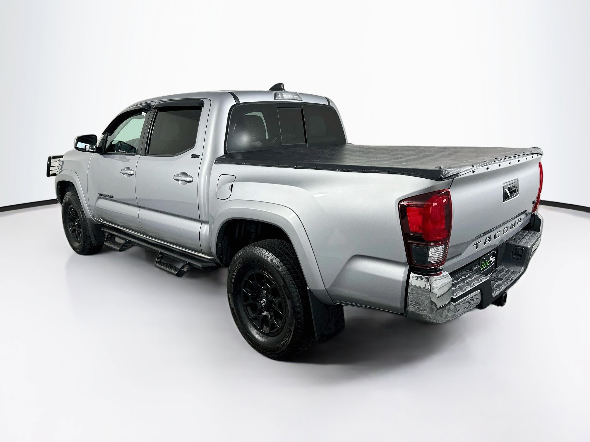 Used 2021 Toyota Tacoma SR5 RWD image 5