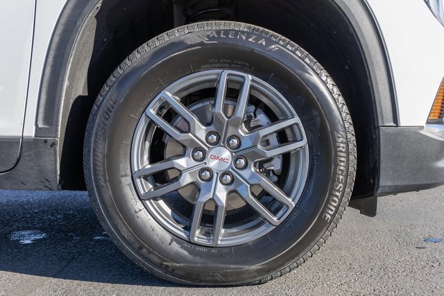 Used 2025 GMC Acadia Elevation image 13