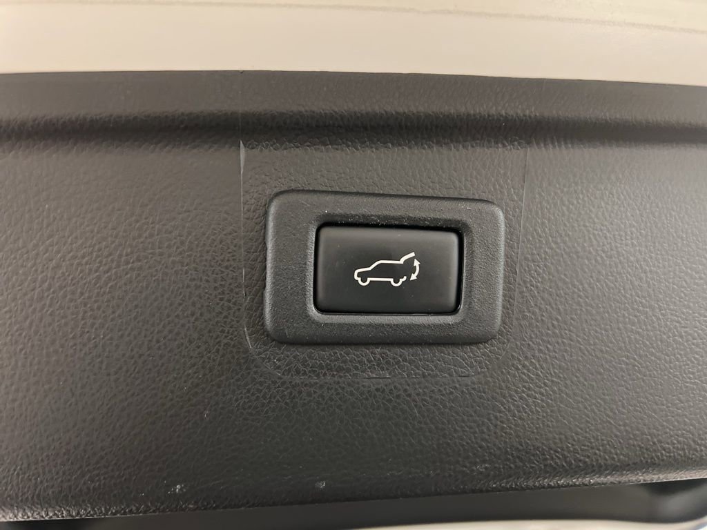 Used 2017 Subaru Outback 2.5i Limited image 38