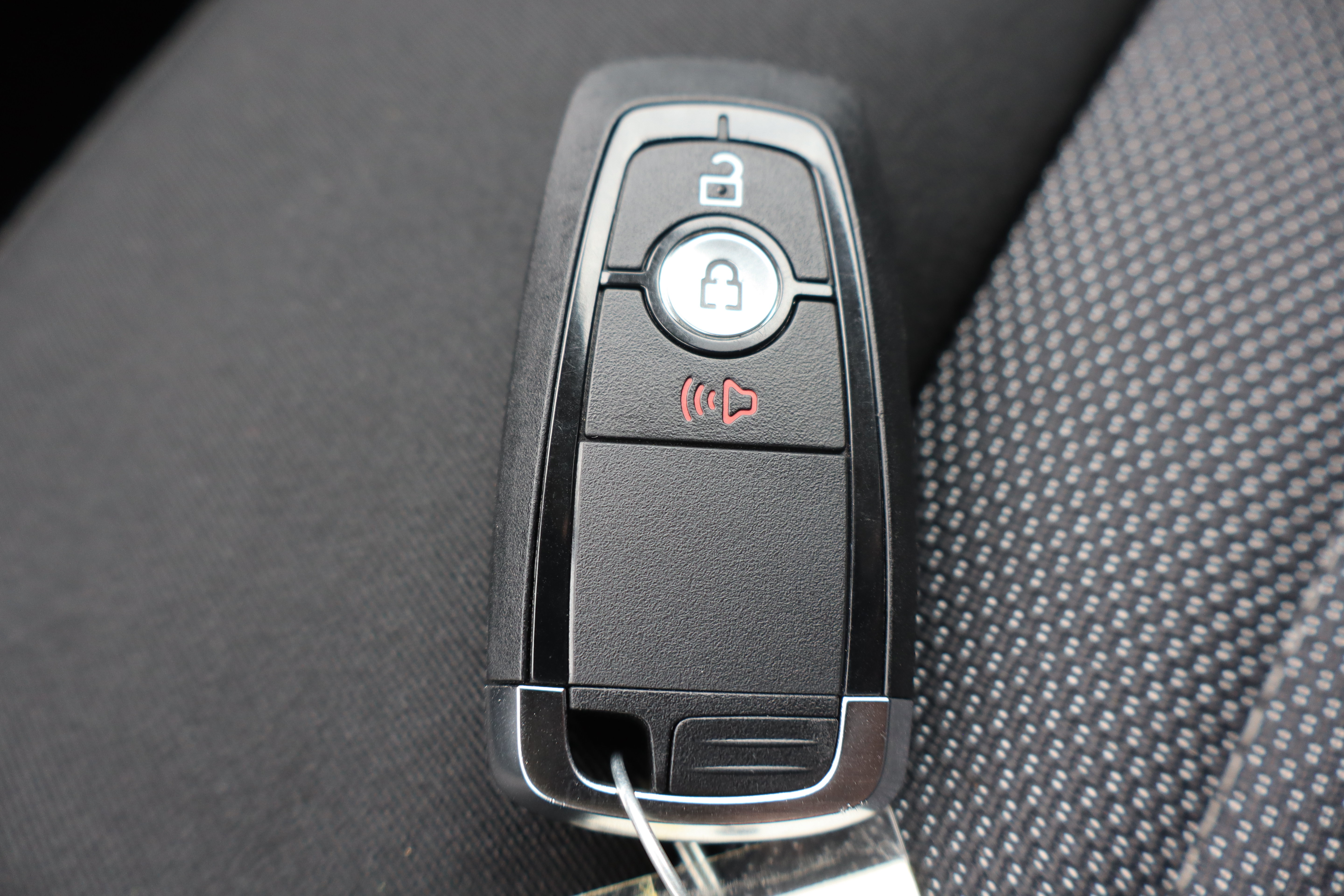 Used 2024 Ford Edge SE w/ Black Appearance Package AWD/4WD image 26