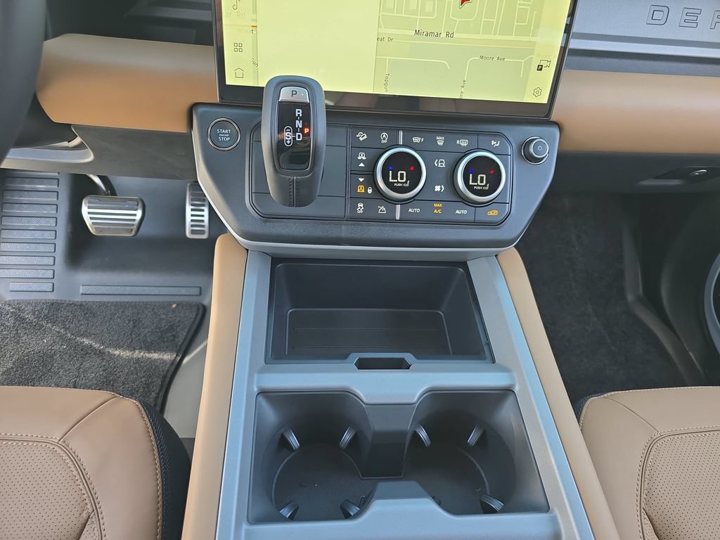 New 2026 Land Rover Defender 130 V8 AWD/4WD image 26