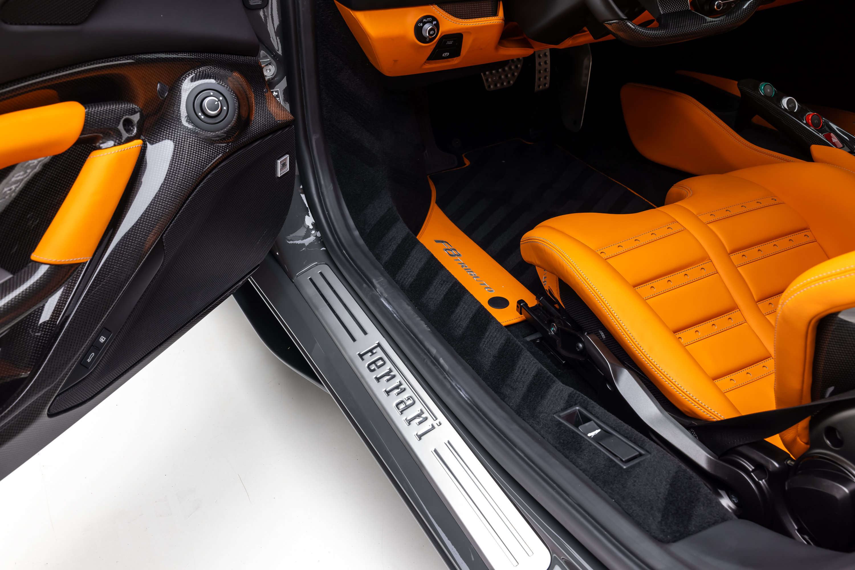 Certified 2022 Ferrari F8 Tributo RWD image 71